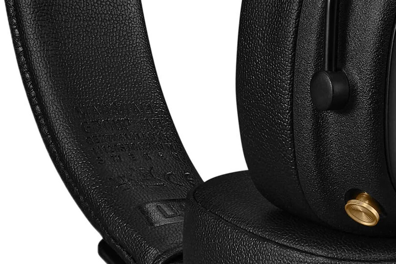 Оригинальная упаковка наушников Marshall