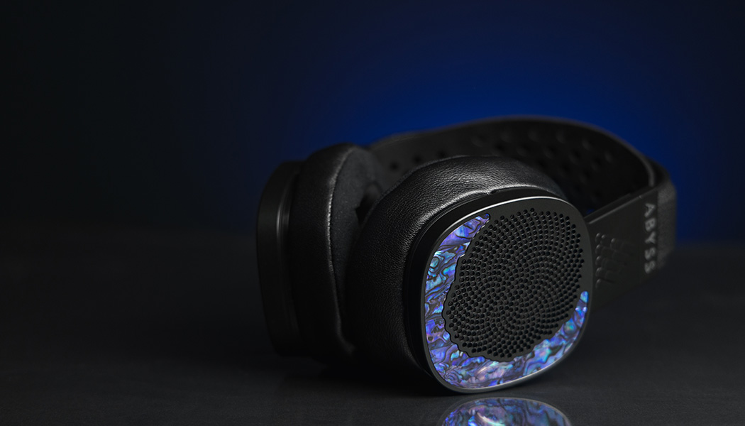 Высокотехнологичные проводные наушники Abyss Diana DZ Violet Abalone