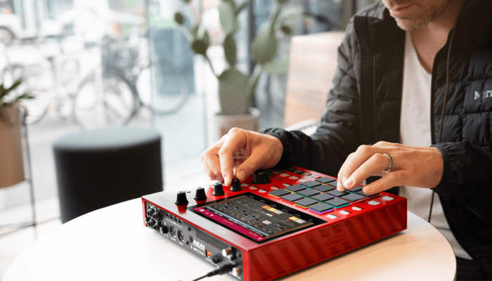 AKAI PRO MPC ONE+