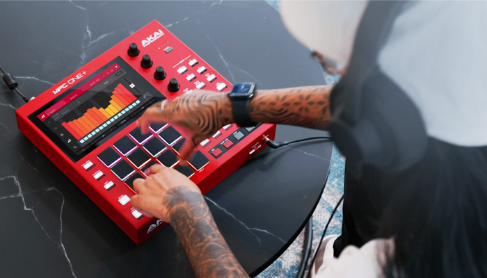 AKAI PRO MPC ONE+