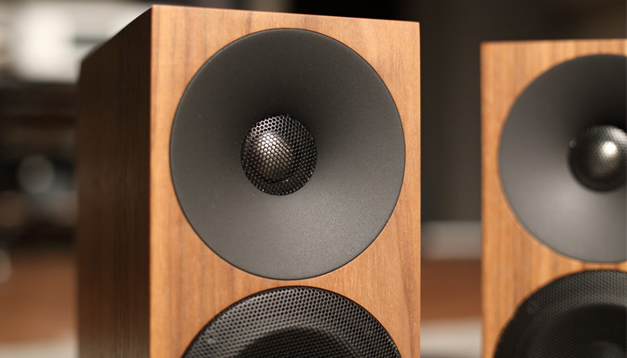 Amphion Helium410