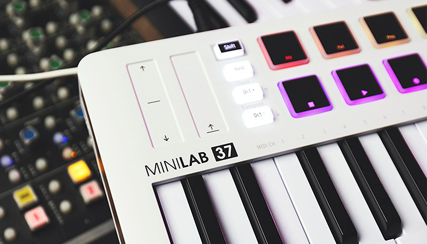 Arturia MiniLAB 37 midi контроллер