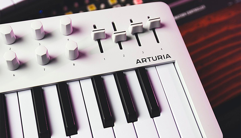 Arturia MiniLAB 37 midi контроллер