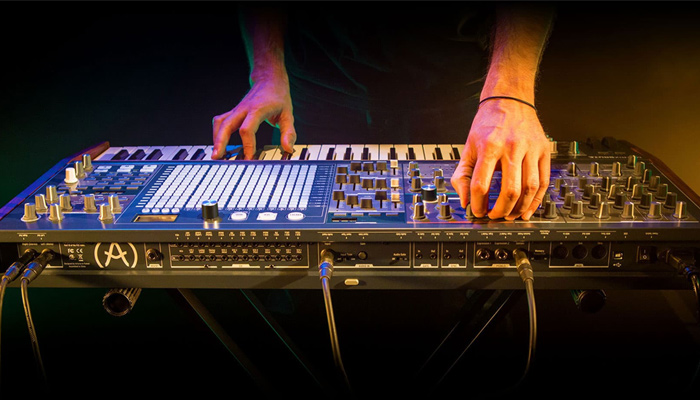 Arturia MatrixBrute