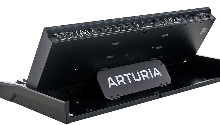 Arturia MatrixBrute