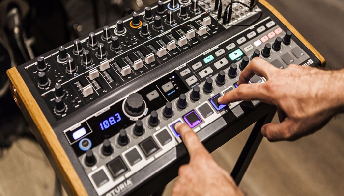 Arturia MiniBrute 2S