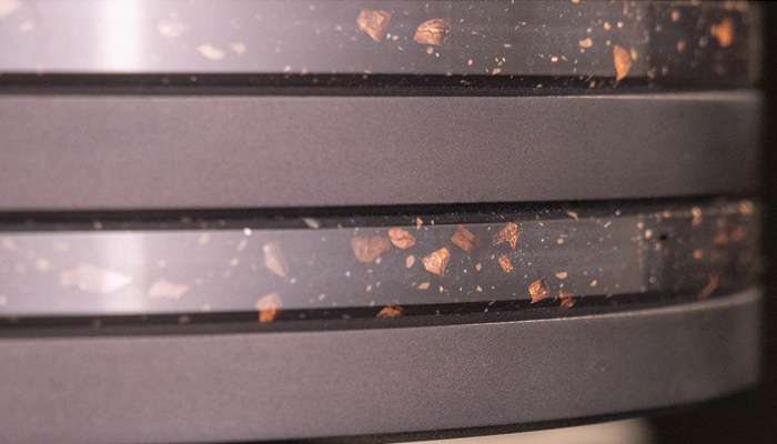 Стол из композита и алюминия