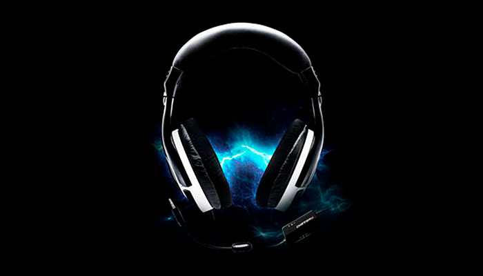 Cooler Master Ceres-300 — компактная игровая гарнитура с микрофоном.