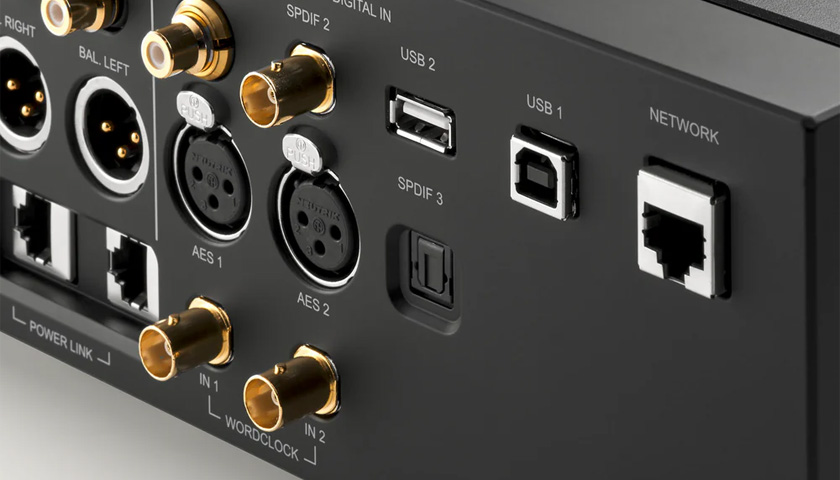 dCS Lina DAC X обеспечивает прямое подключение усилителя