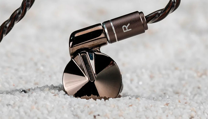 Мощный магнитный поток