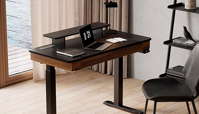 Eureka ED-I47 — компьютерный стол.