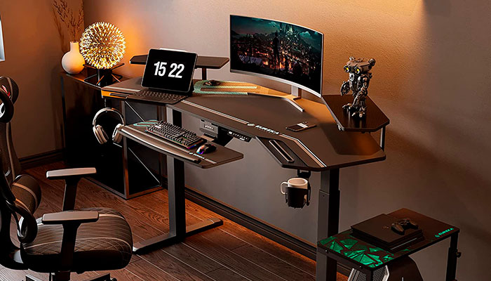 Eureka Aero 72 — компьютерный стол.