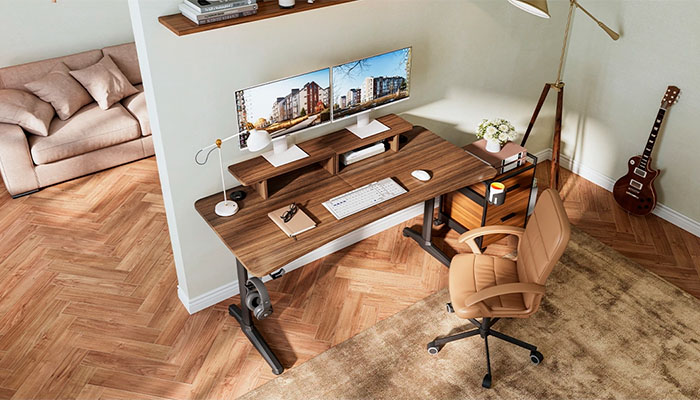 Eureka GIP 60 Walnut — компьютерный стол.