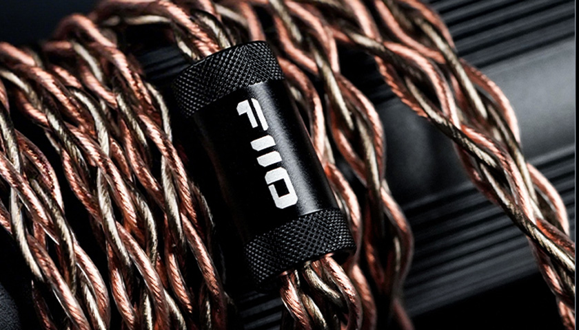 Кабель из монокристаллической меди Furukawa + посеребренная бескислородная медь