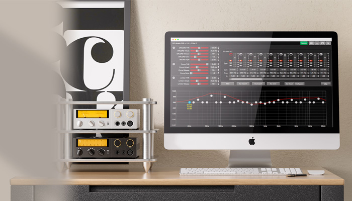 Большой цветной экран автомобильного класса с диагональю 7,84 дюйма обеспечивает отличное удобство использования