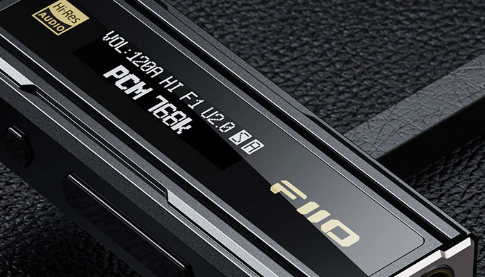 Качественная сборка и OLED экран