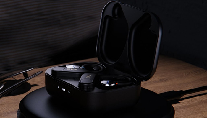 Миниатюрный корпус, огромный запас мощности