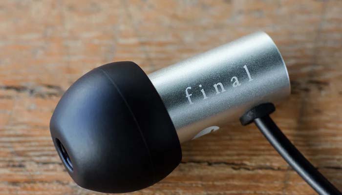 Final Audio E2000CS