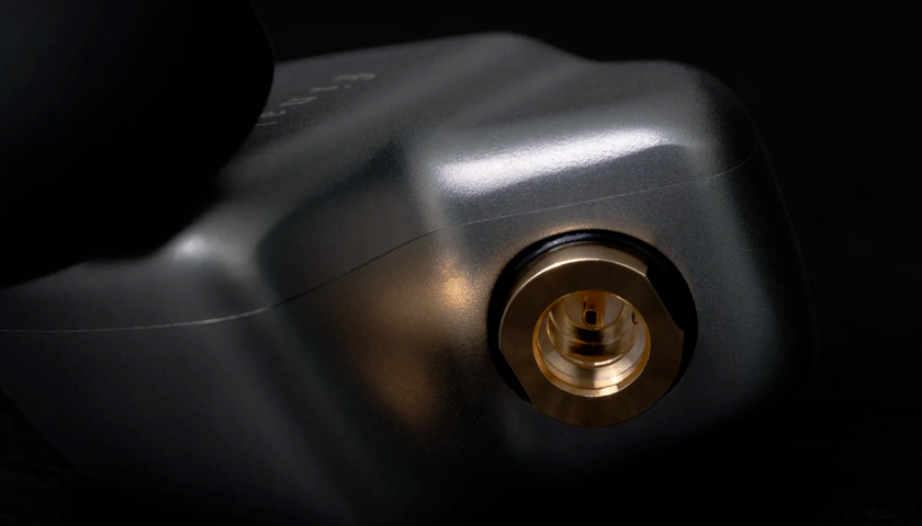 Final_Audio_A10000_Silver