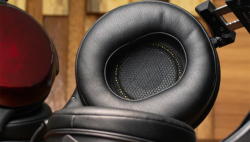 Амбушюры новой формы, изготовленные из новых материалов