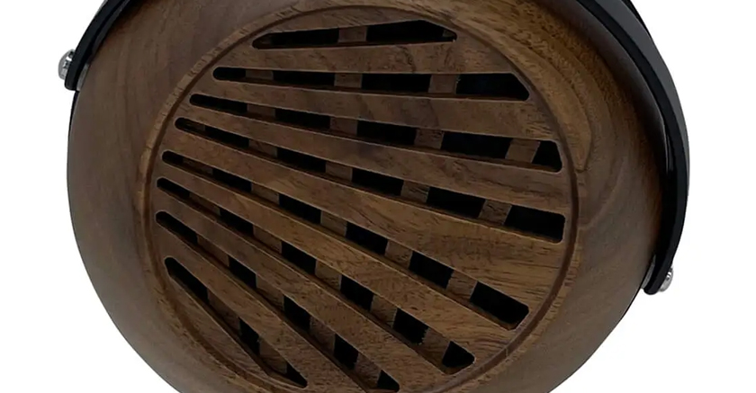 Корпус полуоткрытого типа