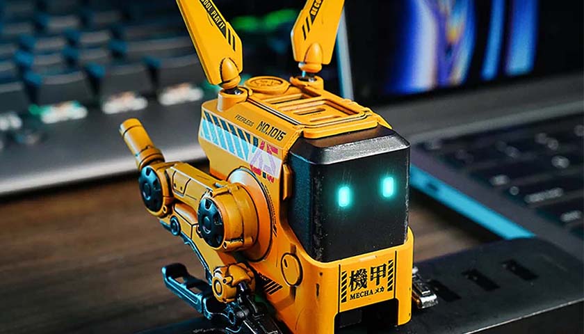 Gravastar Alpha65 War Damaged Yellow зарядка в виде робота