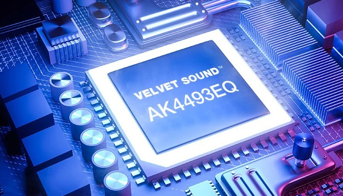 Новый, мощный чип AK4493 поднимающий планку качества