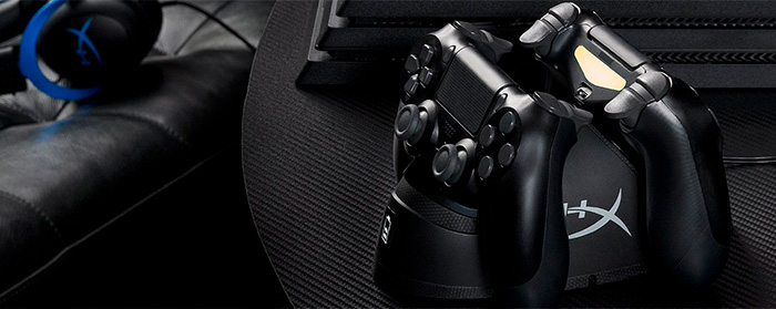 Быстро зарядите два контроллера PS4 через порт EXT