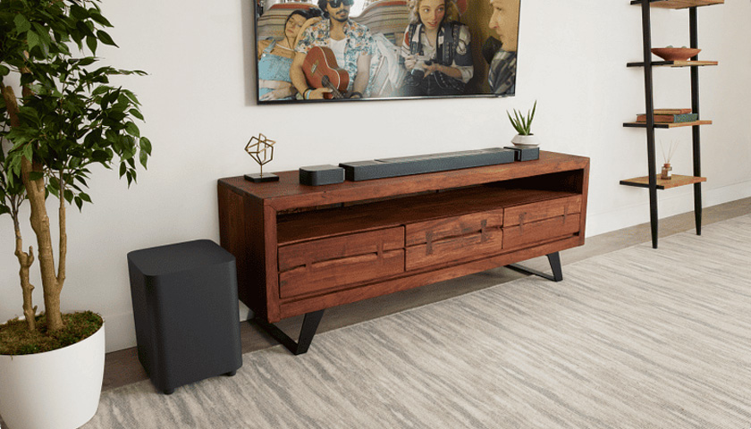 Мощный сабвуфер для глубоких басов