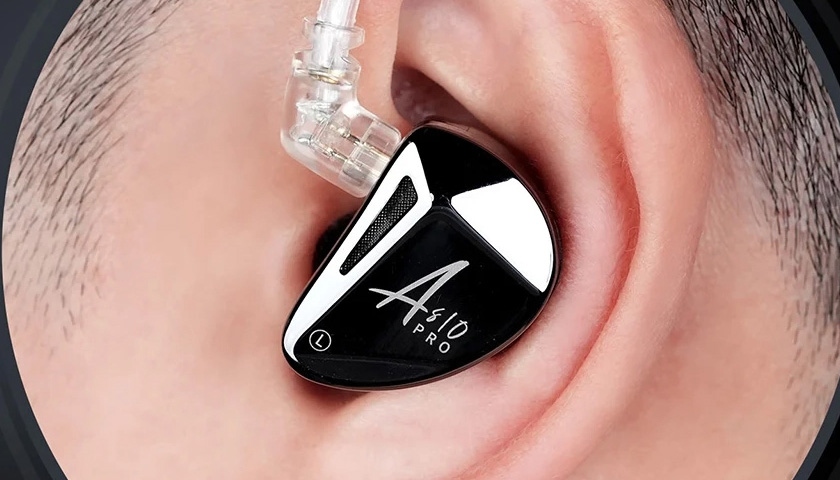 Эргономичный дизайн обеспечивает стабильную и удобную посадку