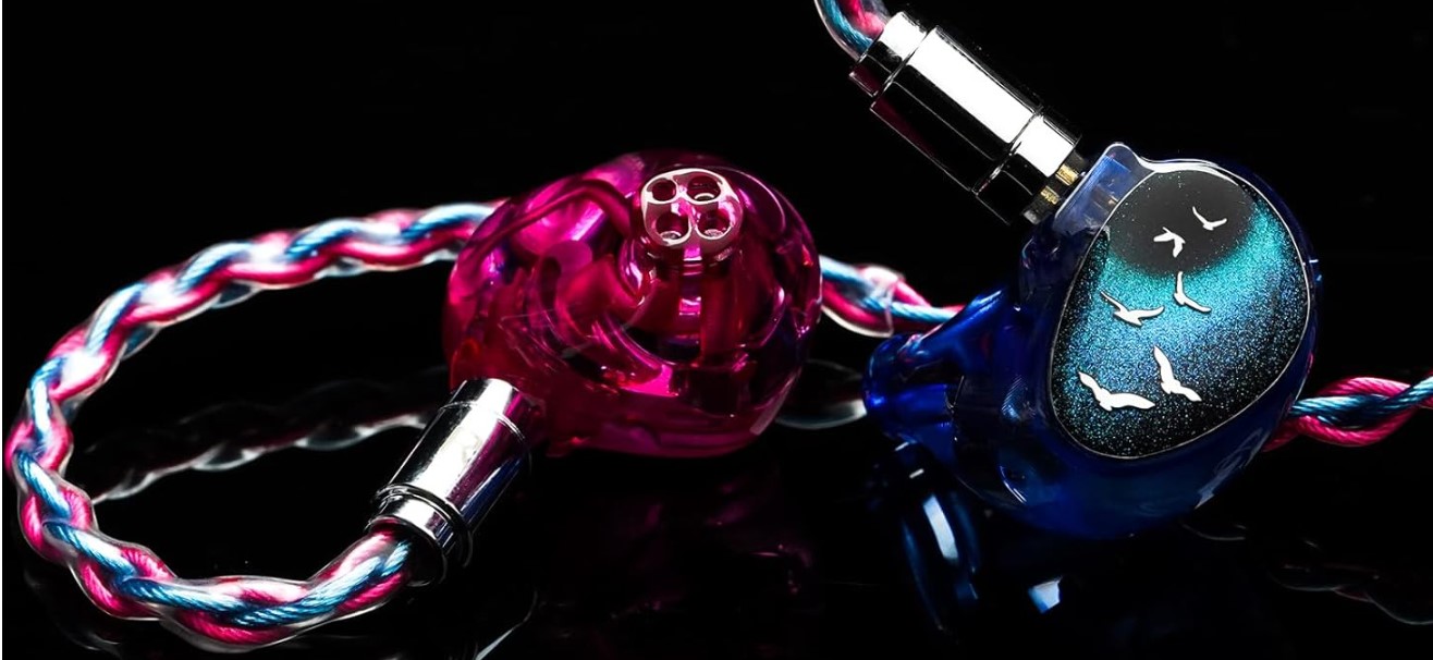 Celest Phoenixcall - внутриканальные наушники.