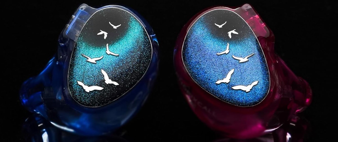 Celest Phoenixcall - внутриканальные наушники.