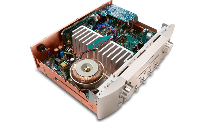 Купить усилитель Marantz PM 8006 Gold по цене от 269990 руб ...