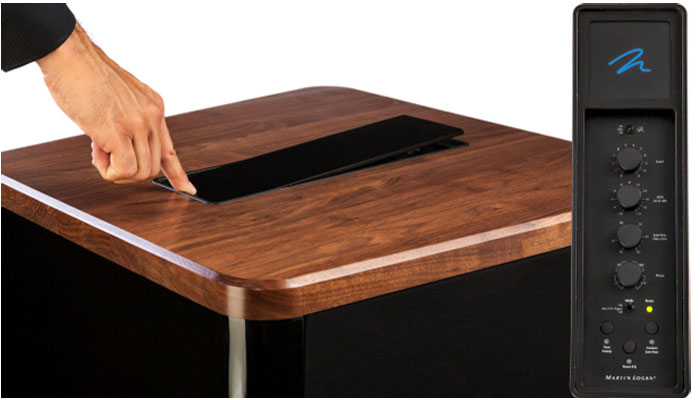 Элементы управления расположены сверху