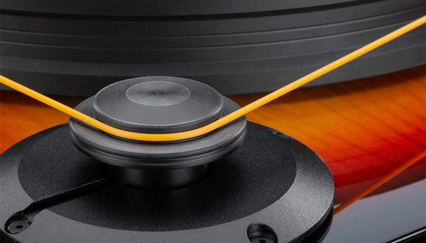 MoFi Fender Precision Deck проигрыватель