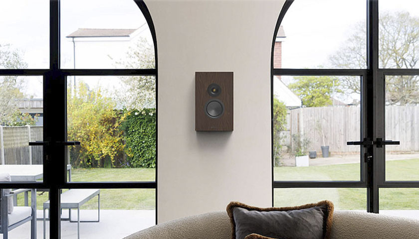 Monitor Audio Silver On Wall 8G настенная акустика