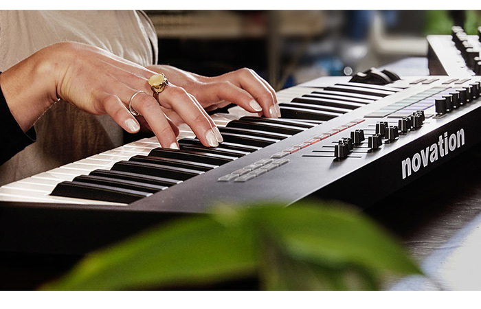Launchkey 49 MK3