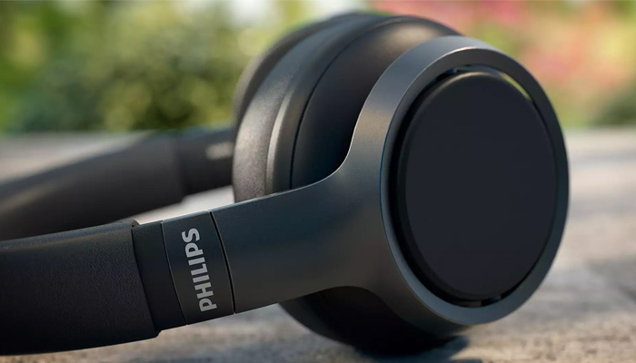 Проводное и беспроводное подключение к любому источнику 