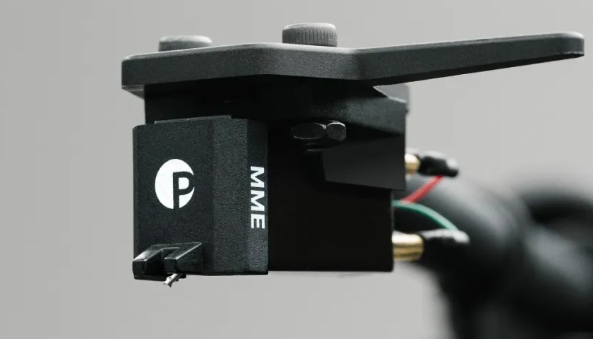 Тонарм с предустановленным звукоснимателем