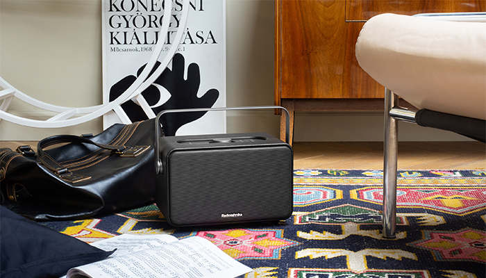 Слушайте без остановки