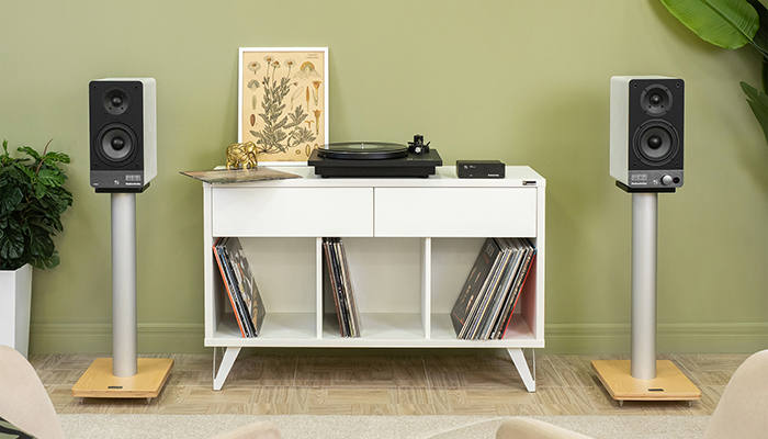 Позолоченные RCA-разъемы для надежного соединения