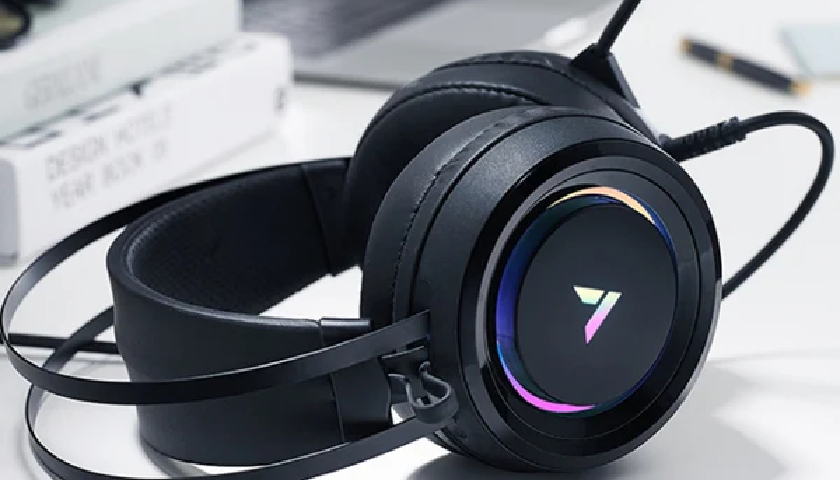 Погружение в виртуальное пространство Rapoo VH500