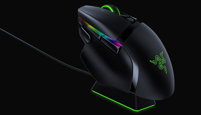 14 настраиваемых зон подсветки Razer Chroma 14 настраиваемых зон подсветки Razer Chroma