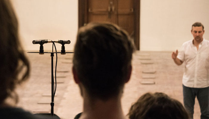 SE Electronics sE8 - инструментальный конденсаторный микрофон.