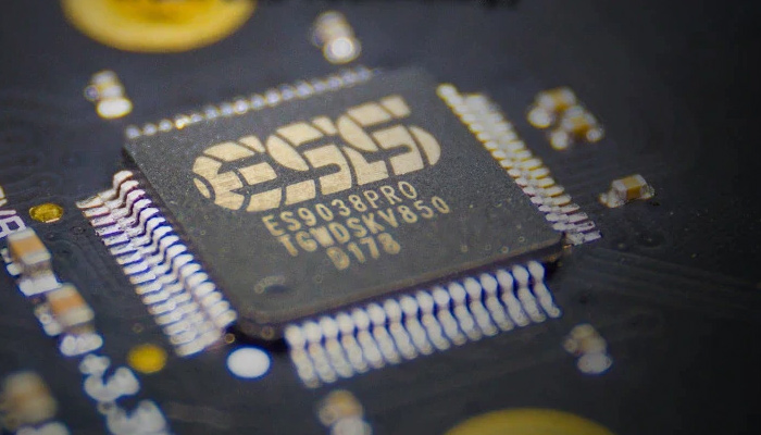 SMSL M500 — усилитель с ЦАП, поддерживающий MQA.