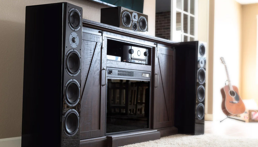 Акустически инертный корпус с жестким креплением