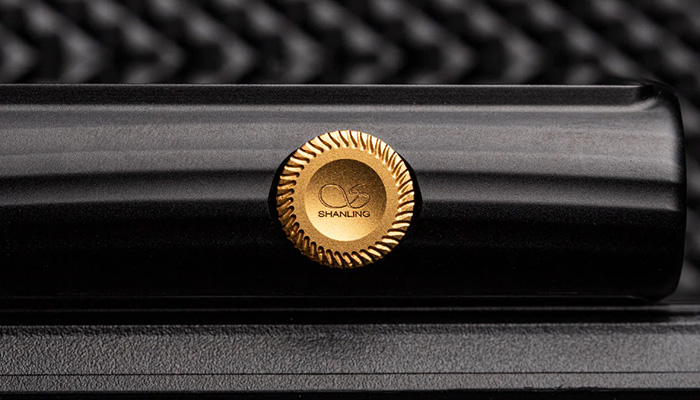 Shanling M9 Plus — портативный цифровой аудиоплеер.