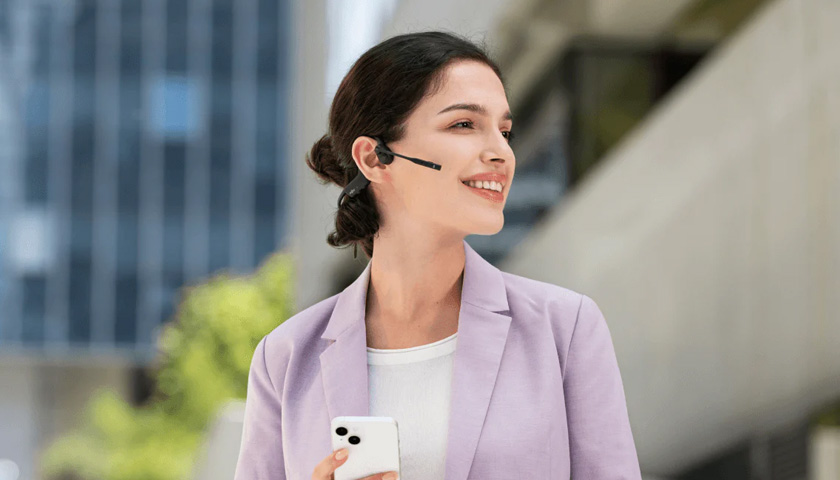 Передовой дизайн с открытыми ушами