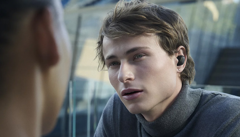 Оставайтесь на связи, контролируйте обстановку вокруг