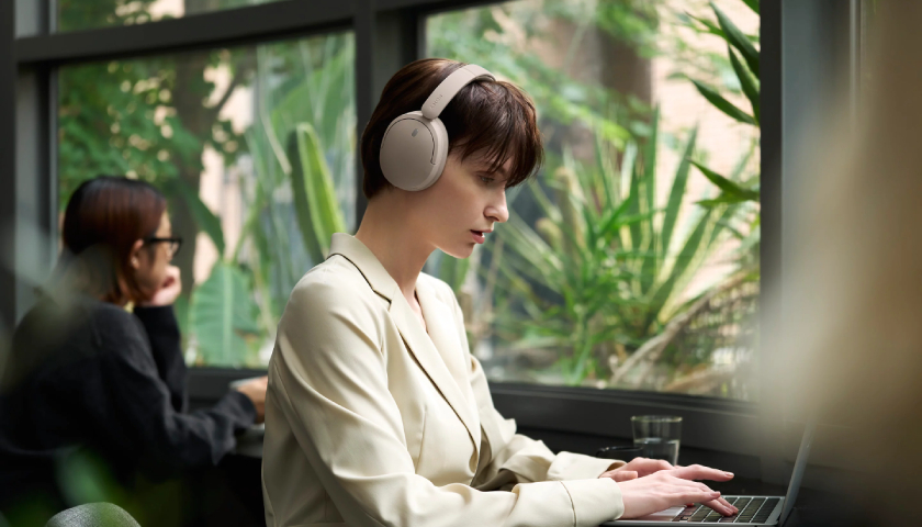 Sony WH-1000XM4C Режим окружающего звука для повседневных дел
